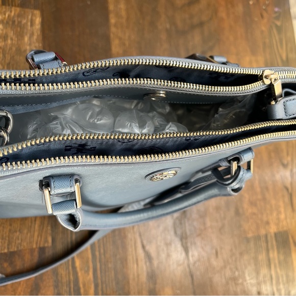 Tory Burch Robinson Double Zip Tote Crossbody Blue Saffiano Leather $495 - Picture 14 of 17